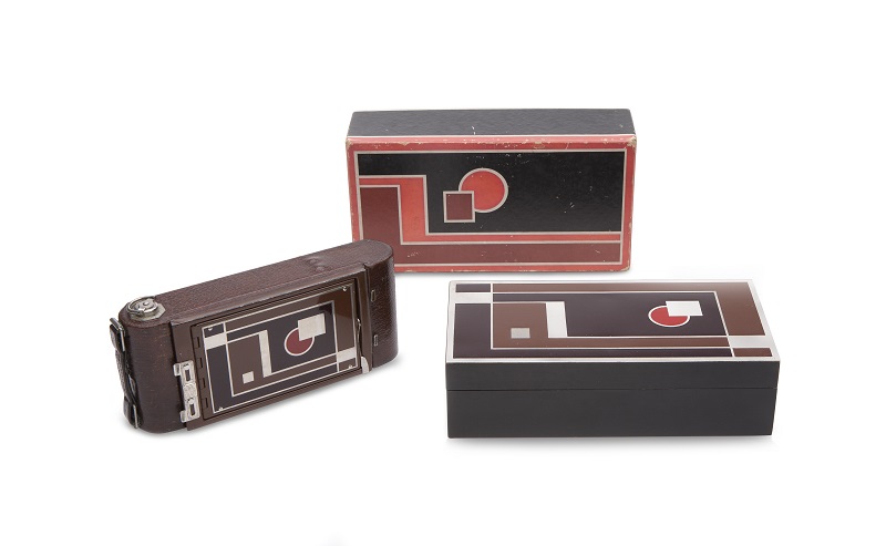 Gift Camera Model No. 1A with Original Gift Box and Booklet, designed by Walter Dorwin Teague, 1930, produced by Eastman Kodak Company