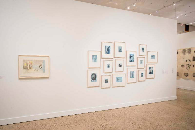 Kiki Smith and Paper: The Body, the Muse, and the Spirit Kiki Smith and Paper: The Body, the Muse, and the Spirit
