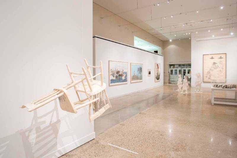 Kiki Smith and Paper: The Body, the Muse, and the Spirit Kiki Smith and Paper: The Body, the Muse, and the Spirit