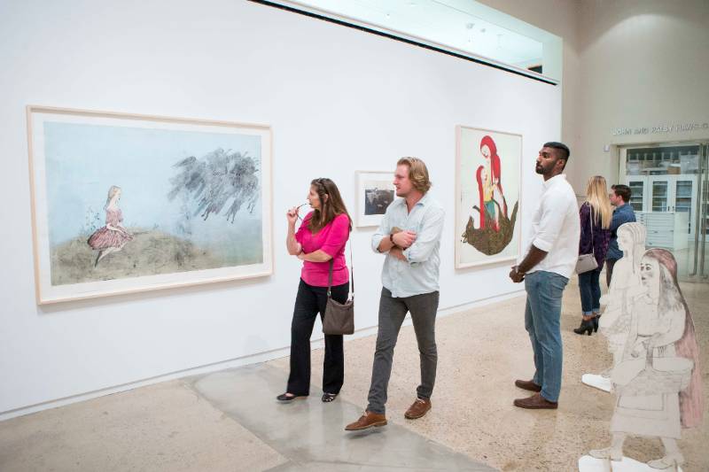 Kiki Smith and Paper: The Body, the Muse, and the Spirit Kiki Smith and Paper: The Body, the Muse, and the Spirit